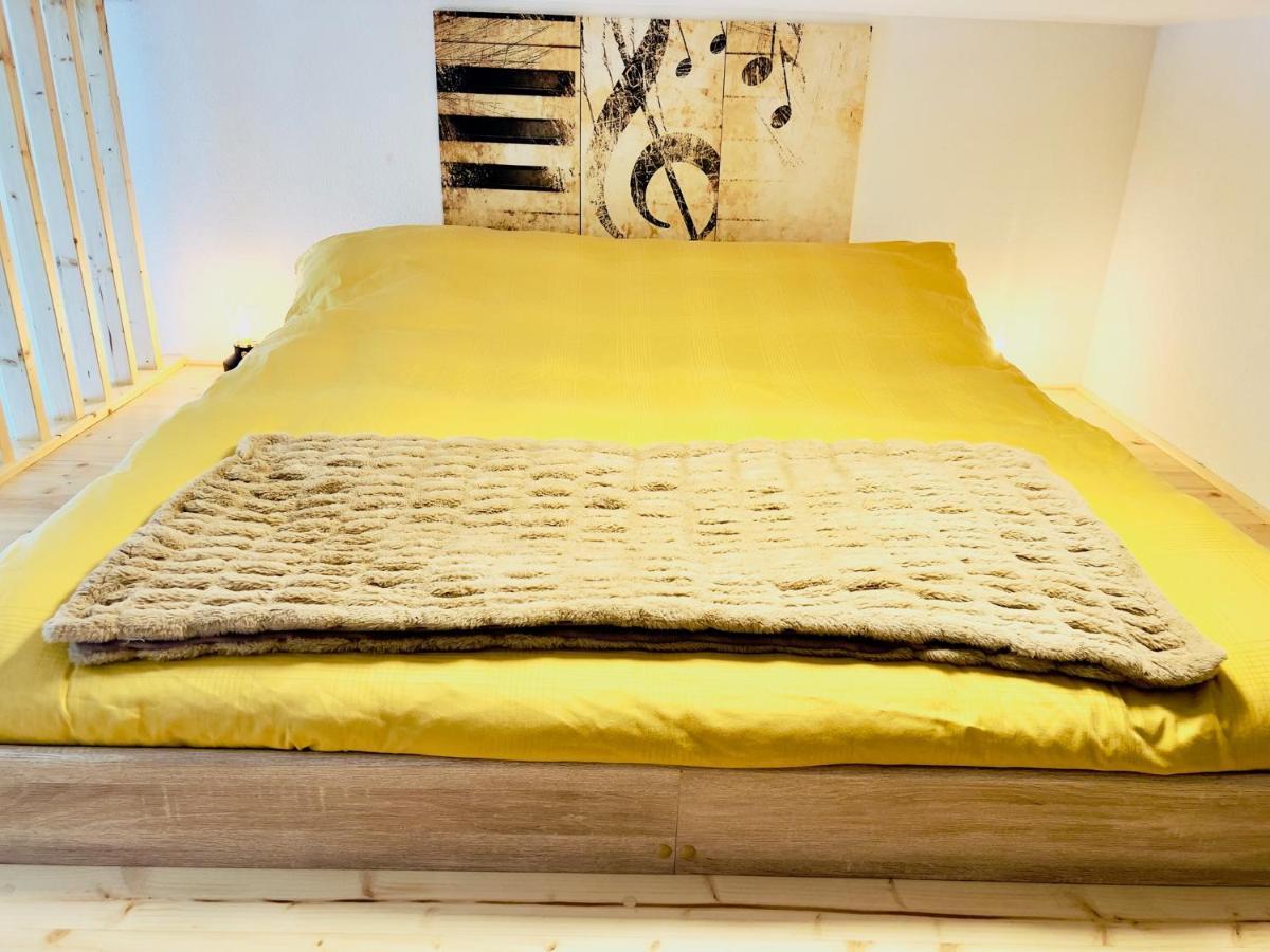 Chic Small New Apartment Up To 4 People, Pets Allowed Lens Exteriér fotografie